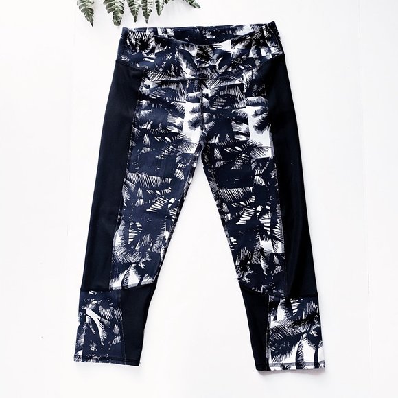 Fabletics Penzy Capri Legging XS - Picture 4 of 9